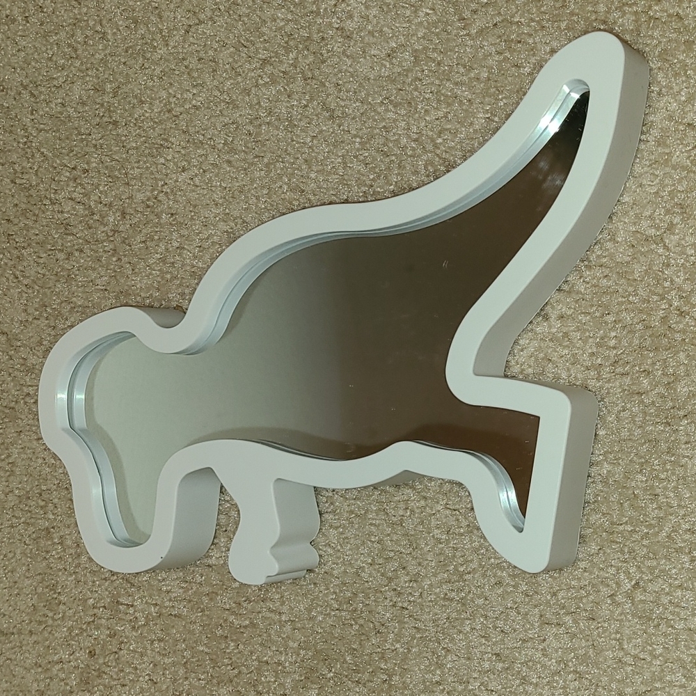 Cute Dinosaur Mirror Decor 🦕 - Picture 8 of 9